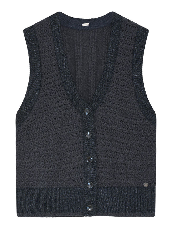 Gustav Vest Demi