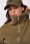 Co Couture strik Row