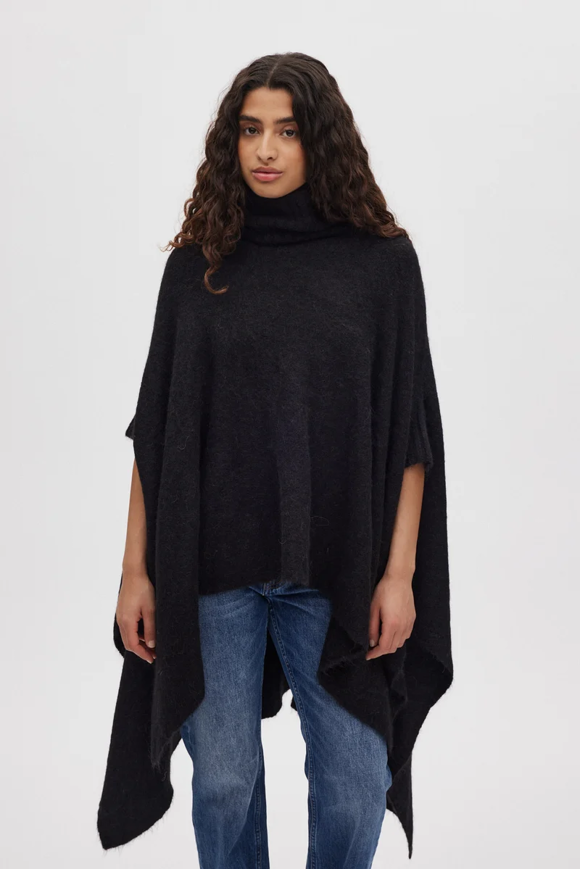 Rabens Poncho Dede