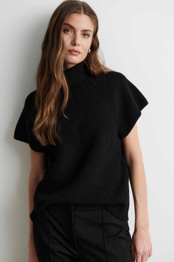 Second Female Vest Ettas