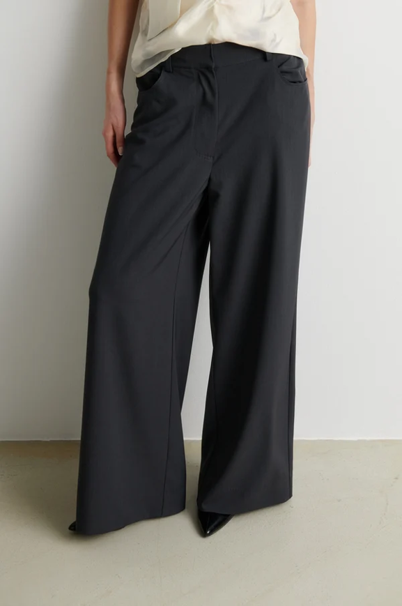 Second Female Jennas Trousers